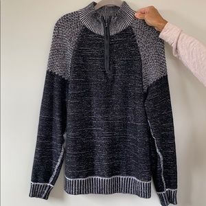 Buckle 1/4 Zip Sweater